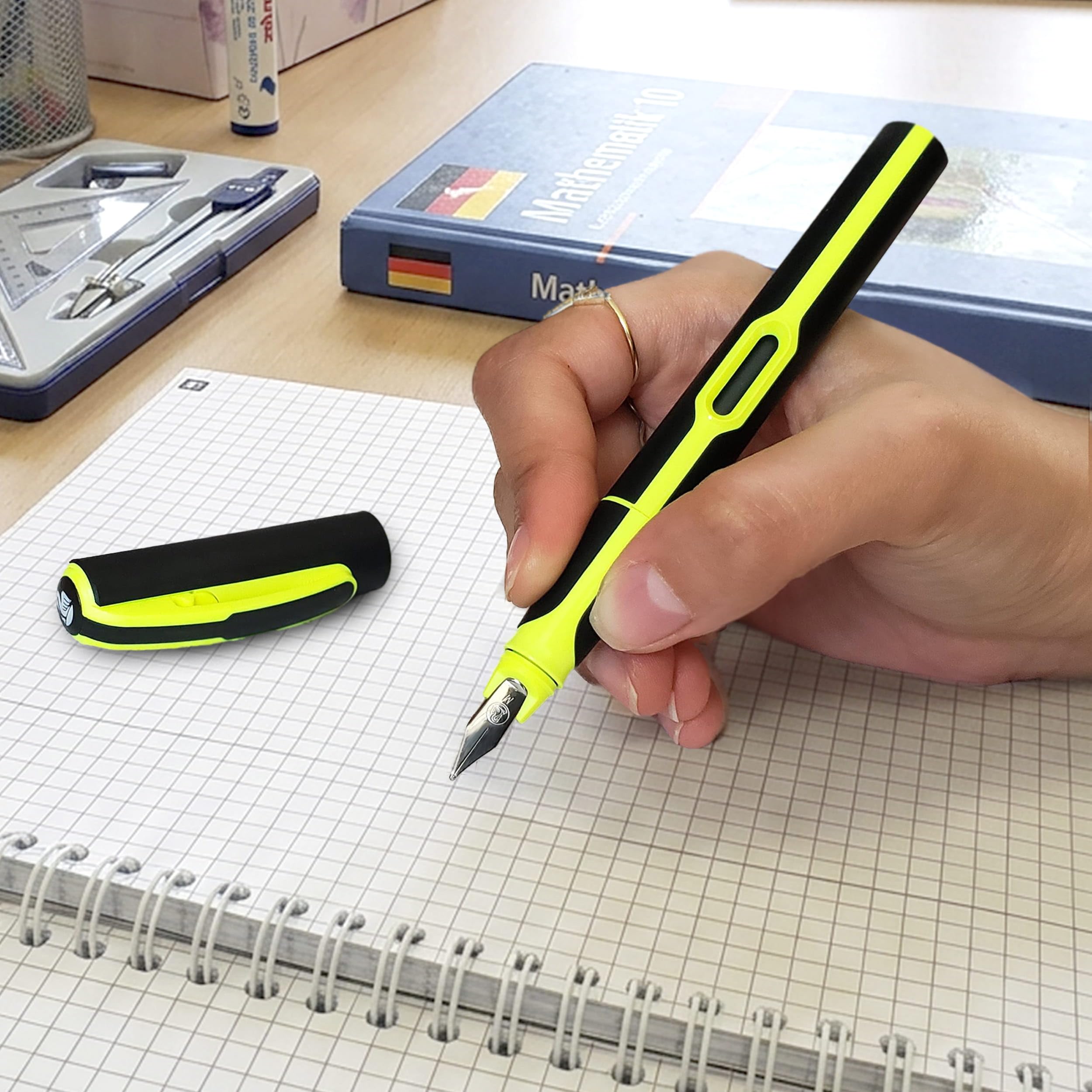 pelikan-style-neon-f-llhalter-m-feder-gelb image 2