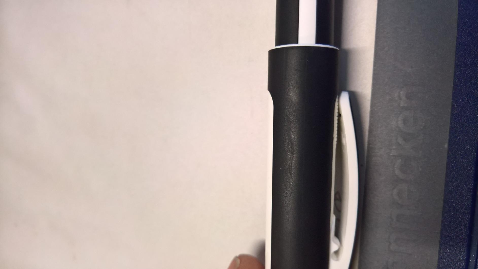 Schreibt wie ein teurer Füller